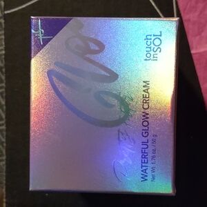 NEW touch in SOL Glow Pretty Filter Waterful Glow Cream